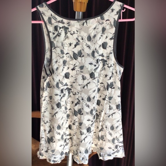 Tank top - Picture 5 of 6